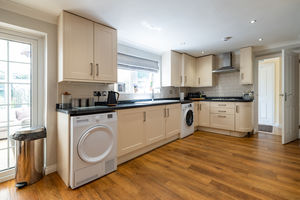 Kitchen- click for photo gallery
